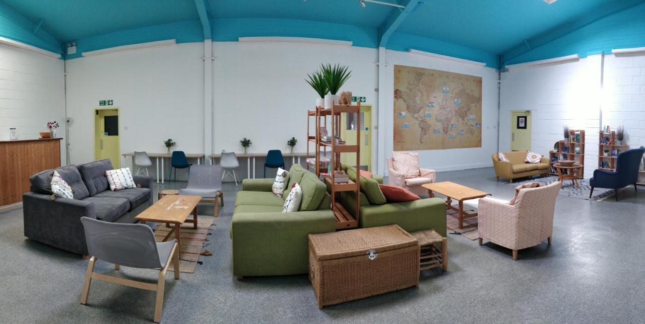 Y Doc At World Horizons Community Hub Hostel Λανέλι Εξωτερικό φωτογραφία